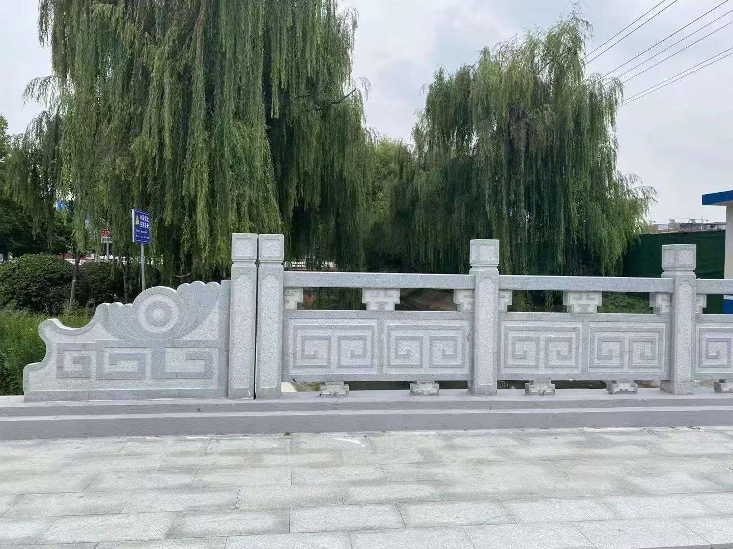 眉山 芝麻灰桥栏杆、河道栏杆安装效果