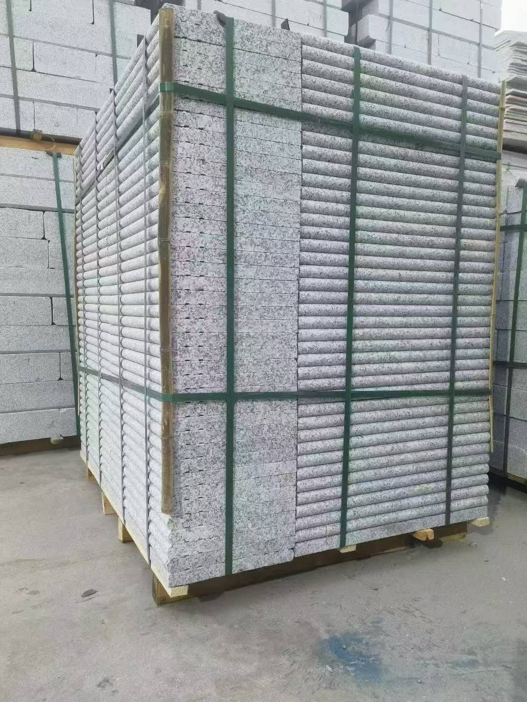 眉山 芙蓉白3公分厚磨圆边、拉槽，楼梯踏步